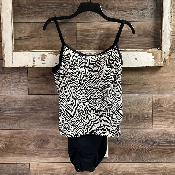 Maxine Of Hollywood One Piece Black&White Overlay Side Knot Bathing Suit Sz 16 - Picture 1 of 13
